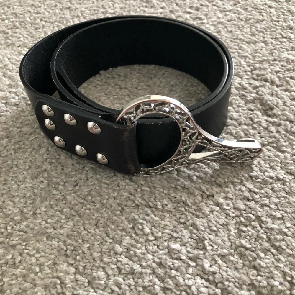 Chicos Silver Buckle Leather Belt Womens size M